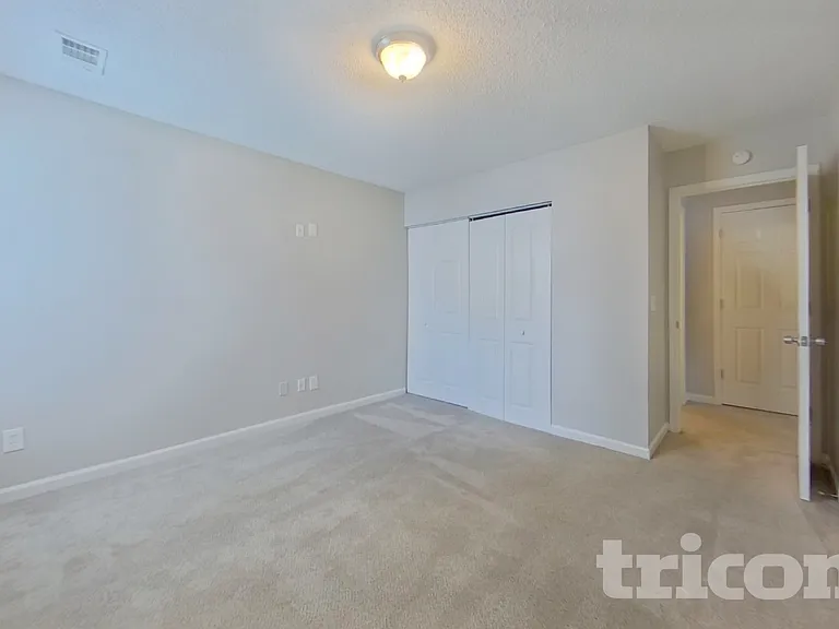 693 Grandview Cir — Photo 13
