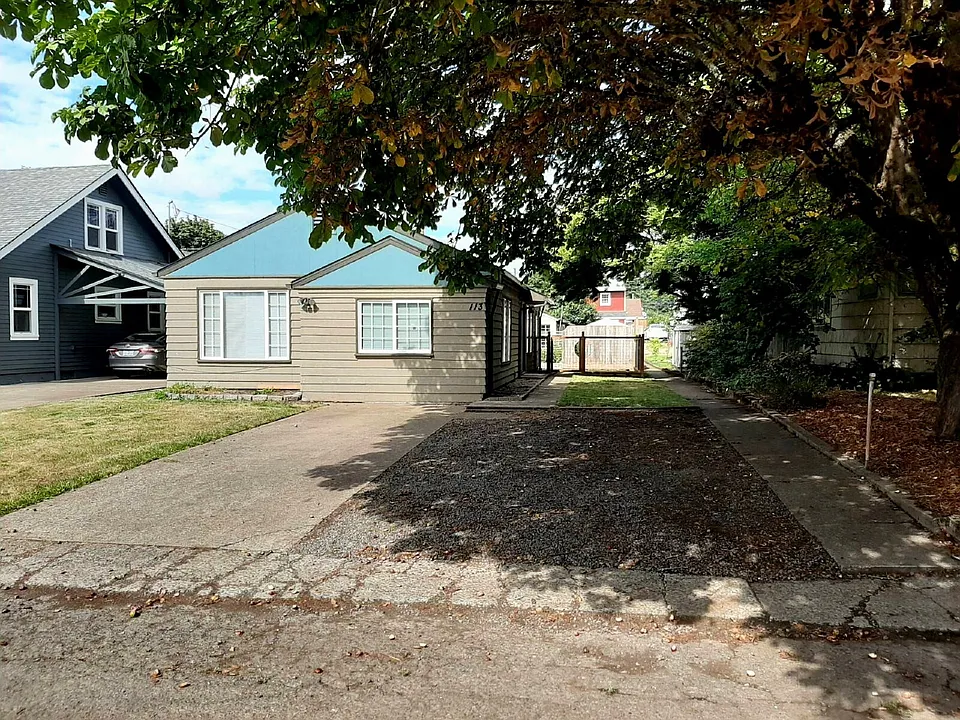 113 E Hilliard Ln