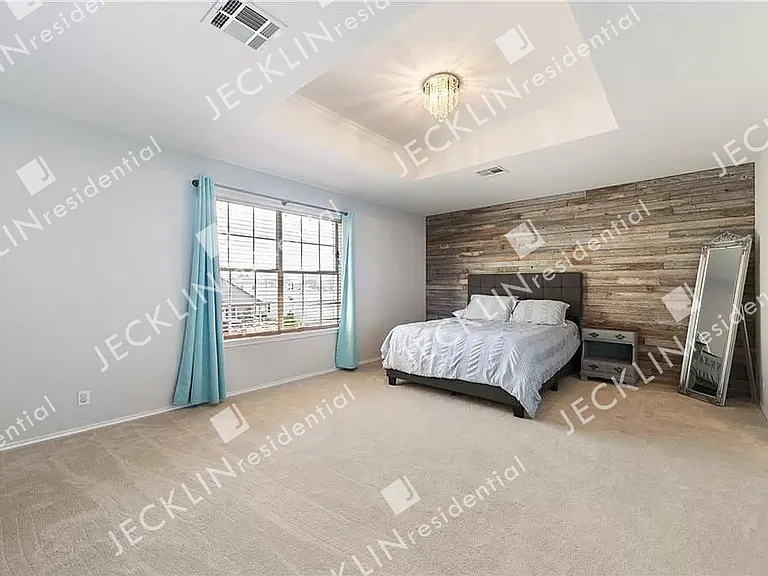 100 David Dr — Photo 11