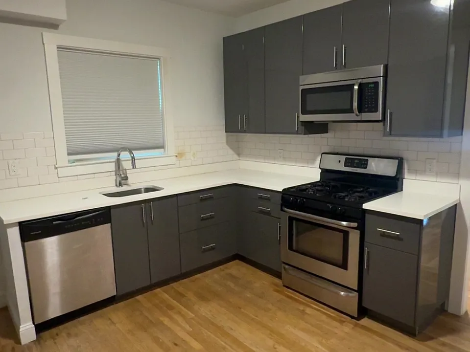 25 Marney St #1