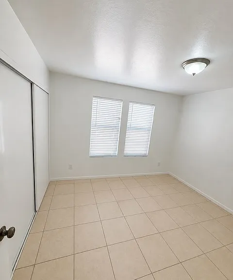 5354 E Lake Mead Blvd #B — Photo 11