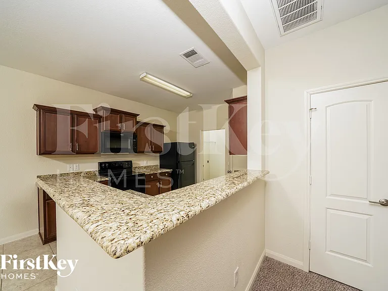 2207 Old Harbor Way — Photo 10