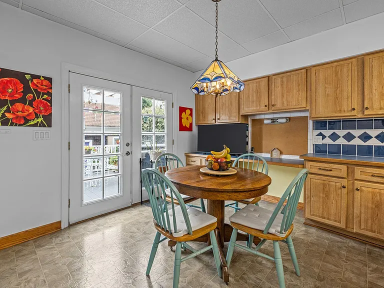 Timeless Ghent Home features charm and elegance in Historic Stockley Gardens — Photo 12