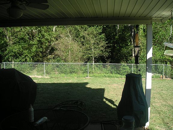 Patio backs to greenbelt