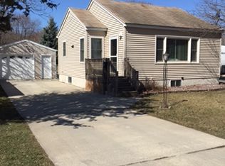 320 S York Ave, Mason City, IA 50401