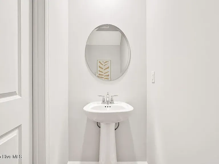 1/2 bath