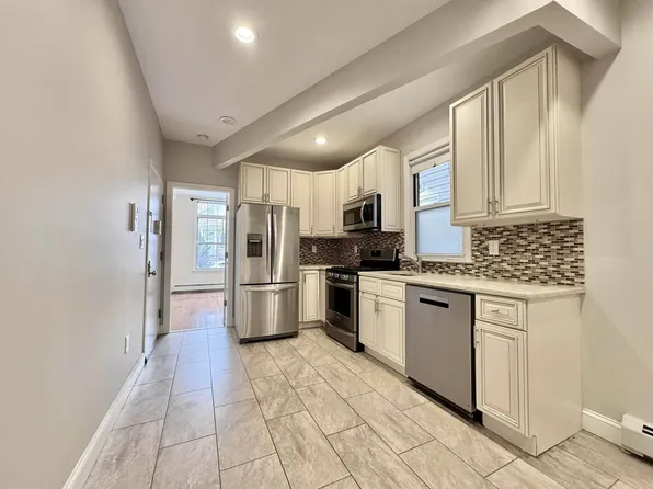 31-15 41st Street image 1 of 12