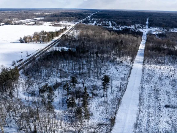 7258 E Pickard Rd, Mount Pleasant, MI 48858