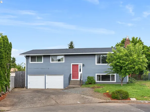 13297 Fortuna Ct, Oregon City, OR 97045