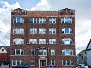 Albion, Milwaukee, WI 53202