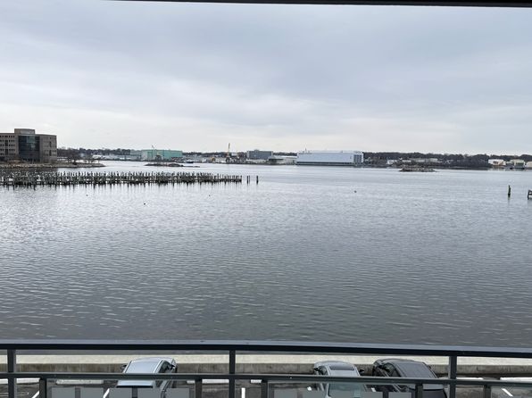184 Pequot Ave Unit 304