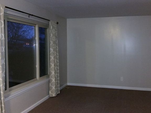 5th image of 1415 W Elmwood Ave