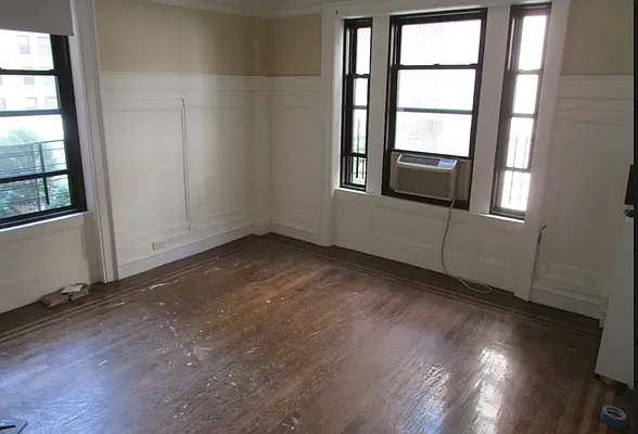 Rented by SERHANT. | media 9