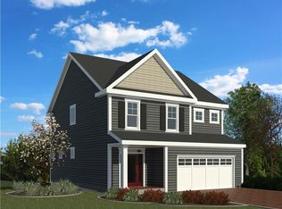 32 Hendricks Ln, Simsbury, CT 06070