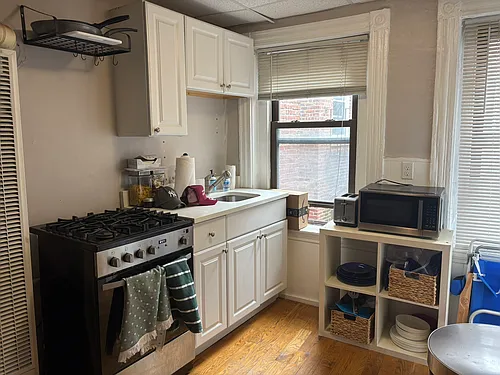 10 Wiget St #5 Photo 1