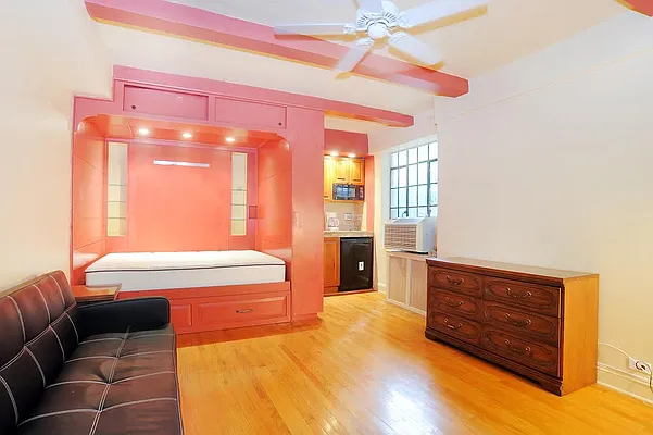 Rented by Compass | media 23