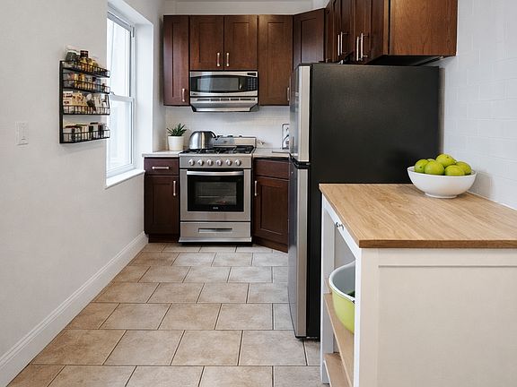 4th image of 529 Nostrand Ave APT 2