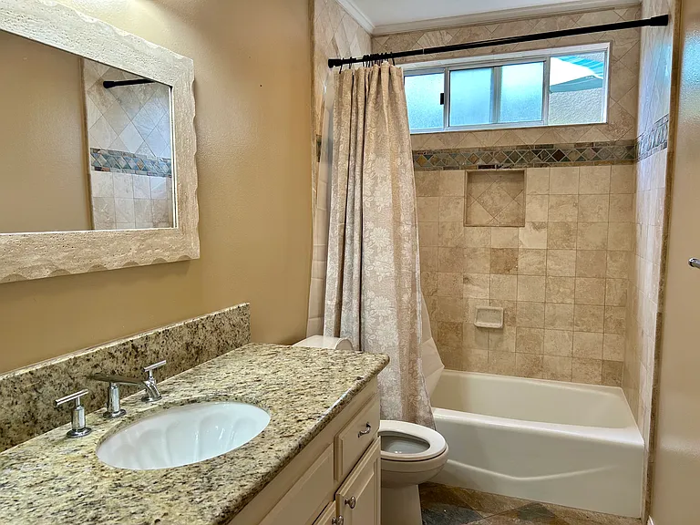 1744 Morgan Ln — Photo 8