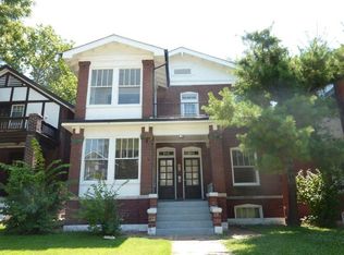 1066 McCausland Ave, Saint Louis, MO 63117