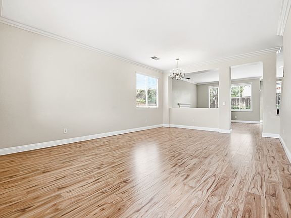 3rd image of 5741 Marmot Cir