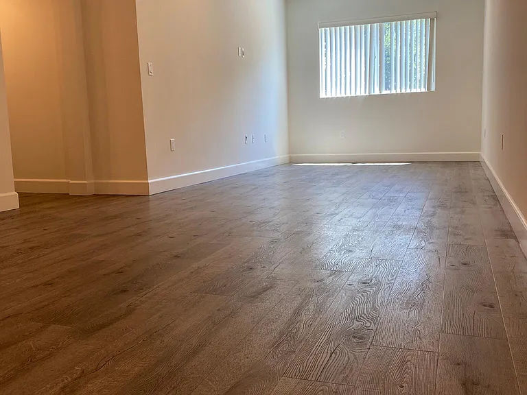 7118 Amigo Ave #405 — Photo 14