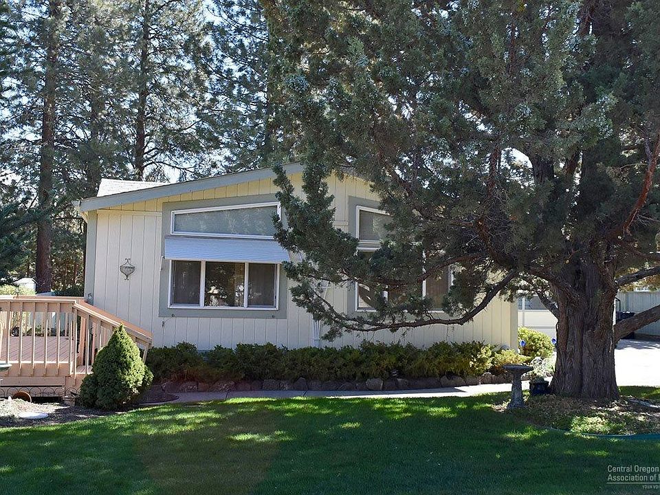 1st image of 1018 SE Valleywood Pl