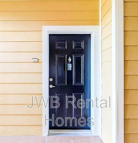 8539 Gate Pkwy W #1525 — Photo 3