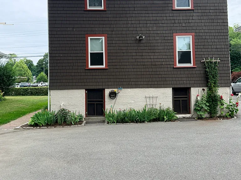 46 Washington Ave #1 — Photo 13