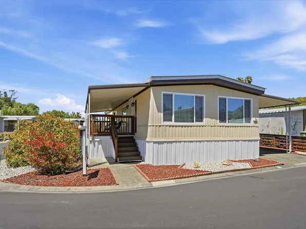 34 Magnolia Drive, Calistoga, CA 94515