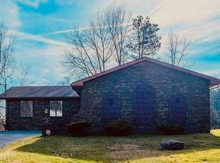 727 Churchill Rd, Girard, OH 44420