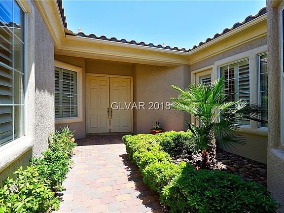4th image of 10480 Mandarino Ave