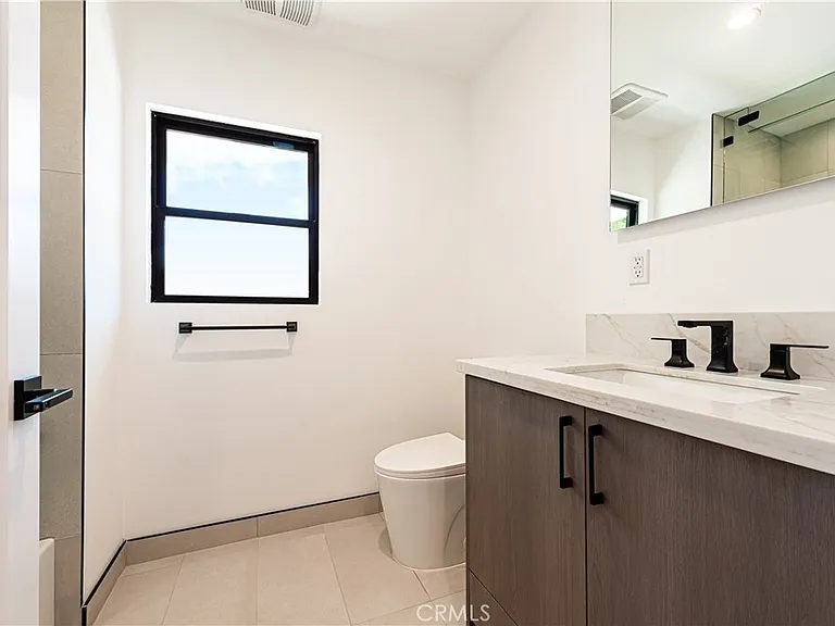 7008 Aura Ave — Photo 12