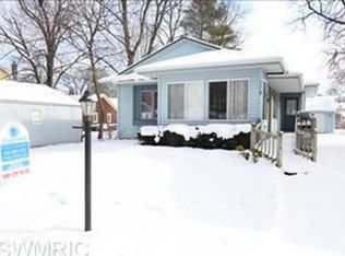 376 Sigsbee Ave NE, Rockford, MI