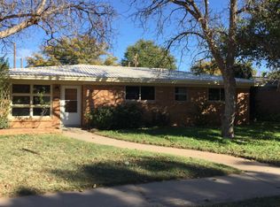 910 NW 12th St, Andrews, TX 79714