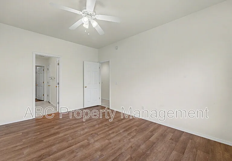 3006 SW Deerfield Blvd #2 — Photo 12
