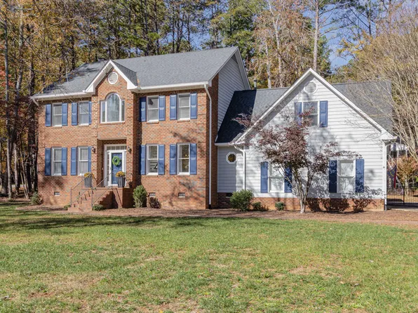 1610 E Hardscrabble Dr, Hillsborough, NC 27278