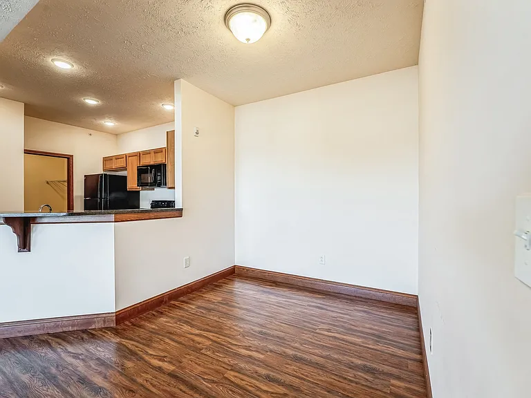 Highland Park Apartment Homes — Photo 30