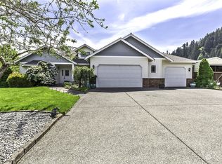 14006 136th Street Ct E, Orting, WA 98360