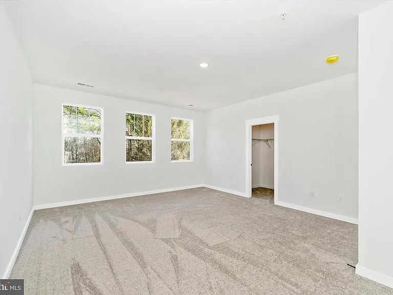 8310 Patience — Photo 28