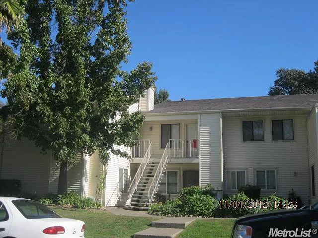 2524 Winchester St APT 4 photo 1