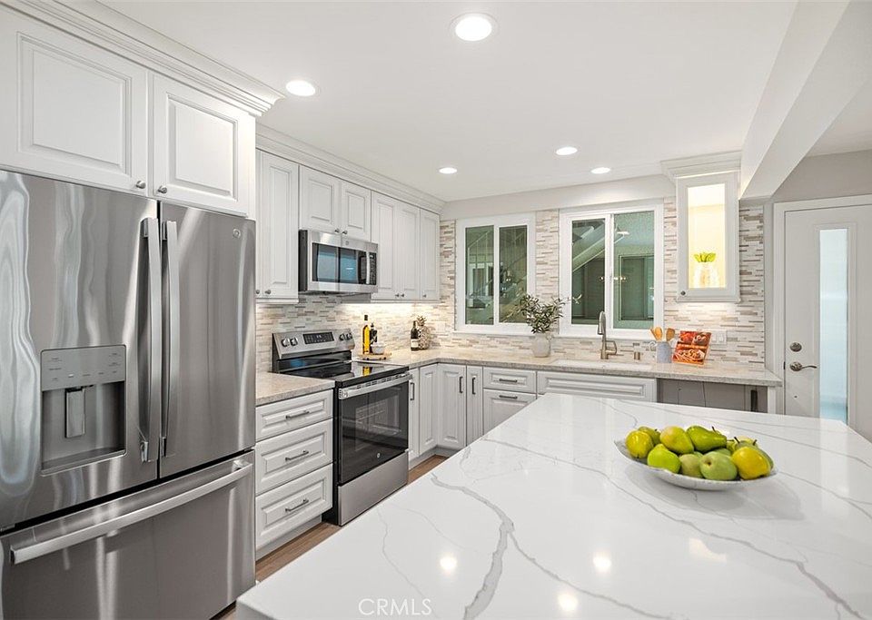 1st image of 476 Calle Cadiz #A