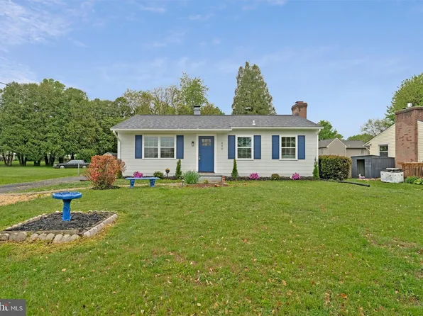 450 E E St, Purcellville, VA 20132