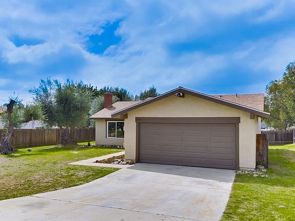 4th image of 505 S Hayden Dr