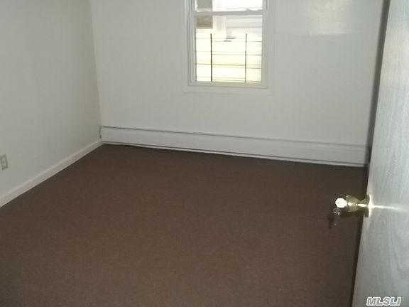 4th image of 431 Beach 45th St