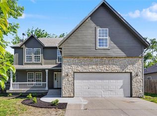 212 Hillside Dr, Baldwin City, KS 66006