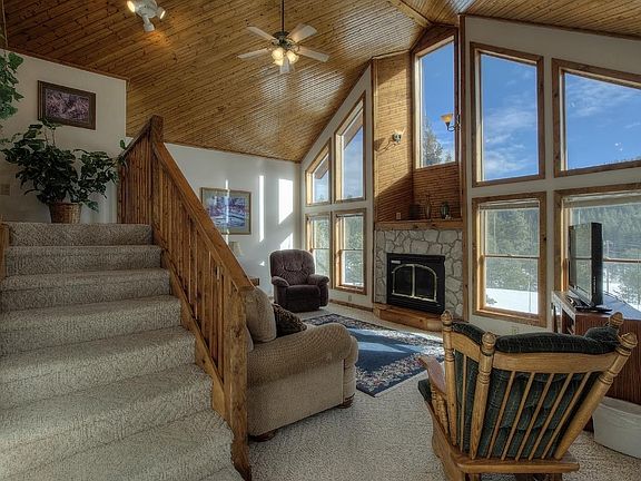 5th image of 21556 Mountain Stream Rd