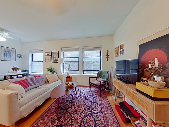 5th image of 601 W Deming Pl APT 406