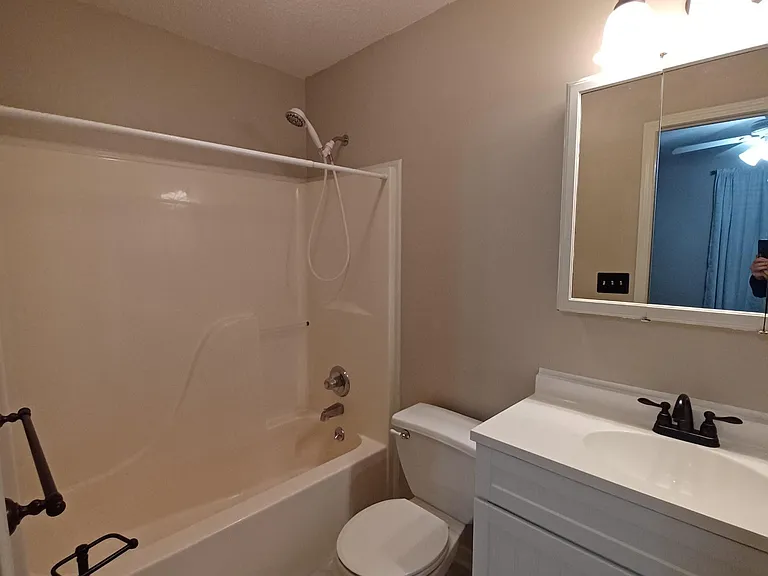 3200 N Senseney Cir — Photo 9