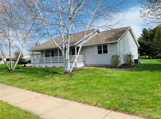 3607 Gold Ridge Rd, Eau Claire, WI 54701