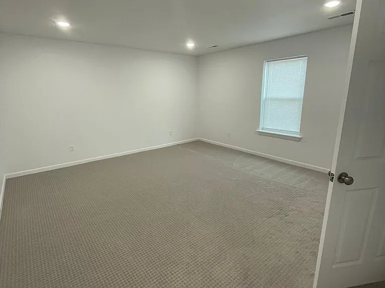 432 E James Dr — Photo 15